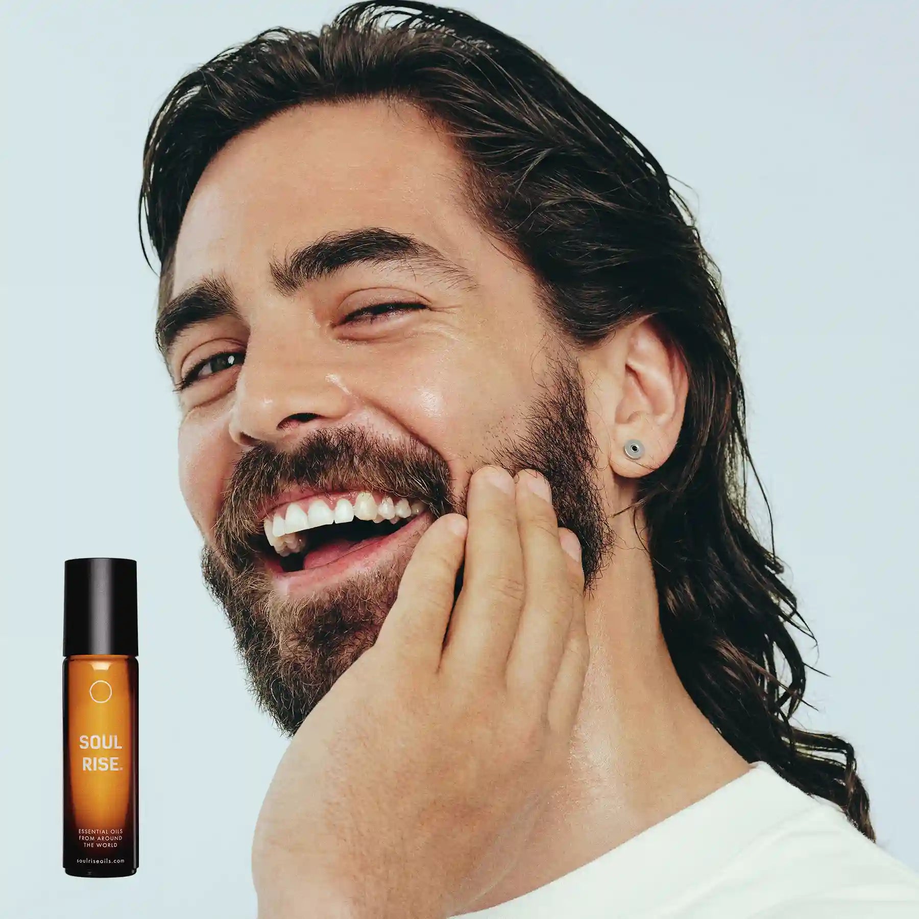Kit para barba de 4 aceites esenciales puros en Roll-On: Cedro, Pachuli, Romero y Menta