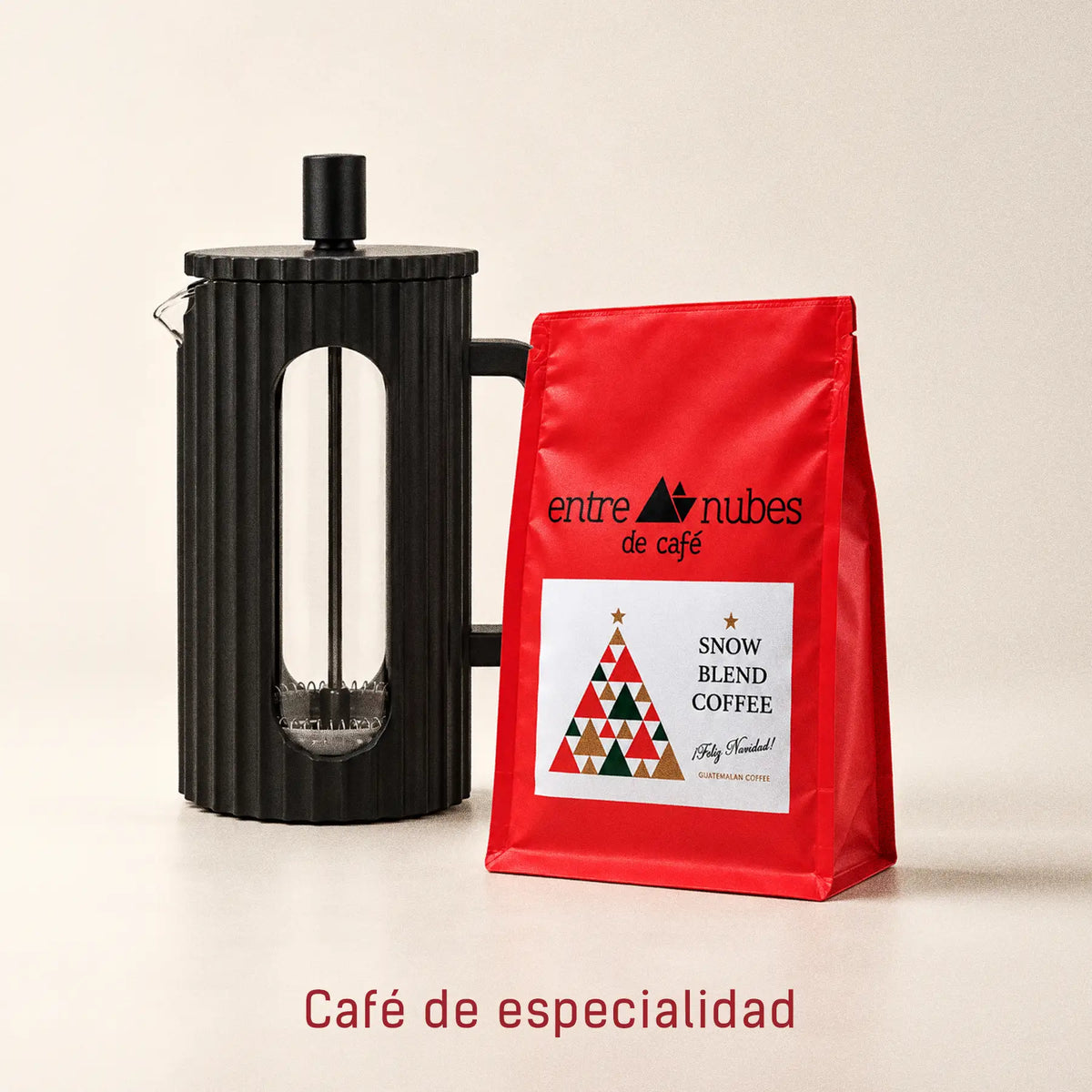 Café de especialidad Entre Nubes con prensa francesa negra de 600 ml