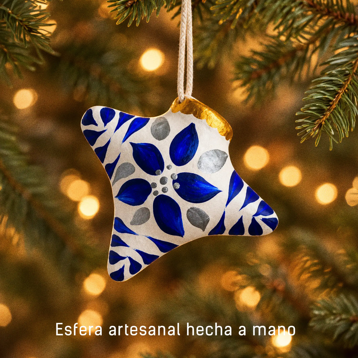 Esfera artesanal en forma de piñata con diseño de talavera, de aproximadamente 12 cm